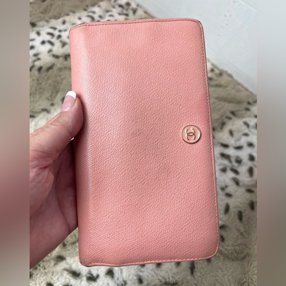 CHANEL Pink Wallet - Picture 2 of 12